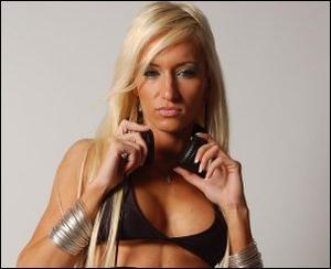 &copy; claudia cazacu