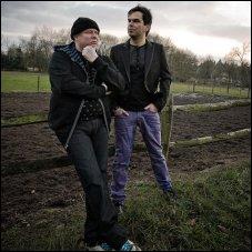 &copy; Ernesto & Bastian