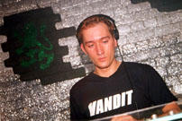 &copy; vandit records