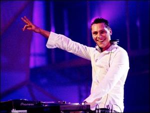 &copy; Tiesto