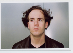 © http://stat.discogs.com/A/22152-001.jpg